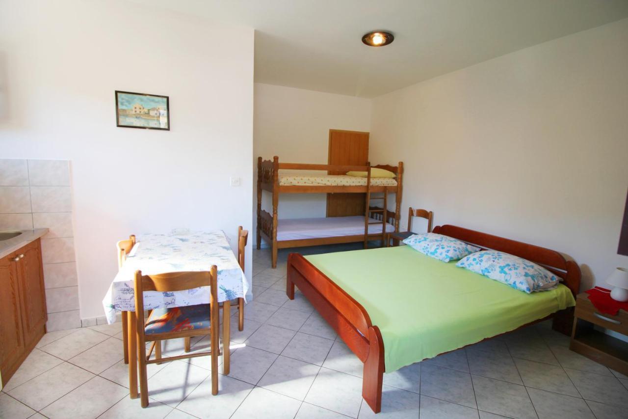 Dubravka Apartman Dinjiška Kültér fotó